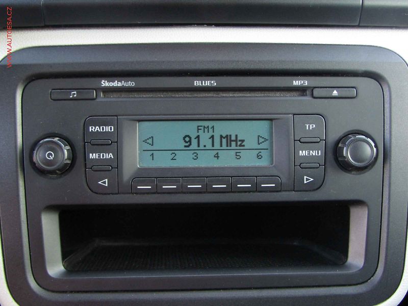 Škoda Fabia (2012) 1.6 TDi, AC, temp - fotka 13 z 15
