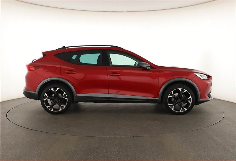Cupra Formentor (2024) 1.5 TSI - fotka 6 z 20