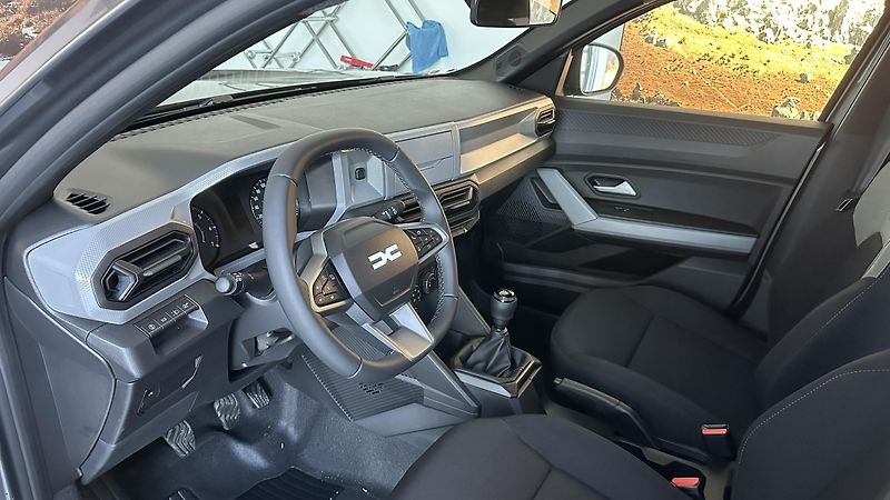 Dacia Duster (2026) Essential Eco-G 120 - fotka 10 z 19