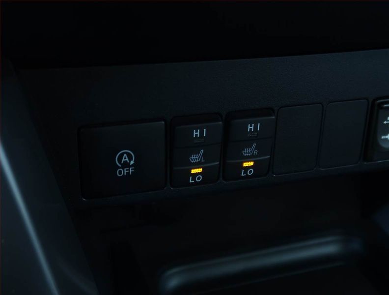 Toyota RAV4 (2018) Selection 2.0 D-4D, Serv.kniha - fotka 17 z 23