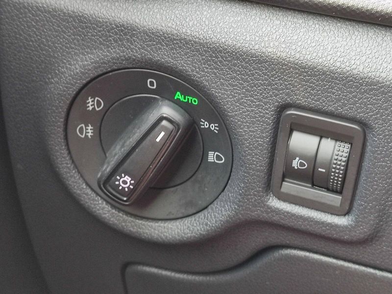 Škoda Fabia (2022) Ambition Business 1,0 Tsi 70 K - fotka 27 z 36