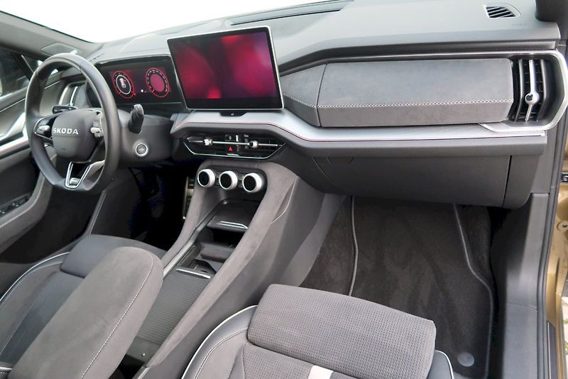 Škoda Kodiaq (2025) SportLine 2.0 TDI 142 kW 4x4 D - fotka 18 z 29
