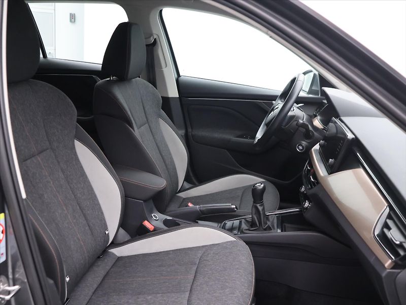 Škoda Kamiq 1,0 TSI 81kW CZ Style DPH LED - fotka 11 z 29