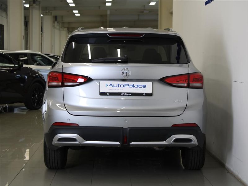 MG ZS 1,5 i 85kW Elegance 6970km. ČR - fotka 4 z 26