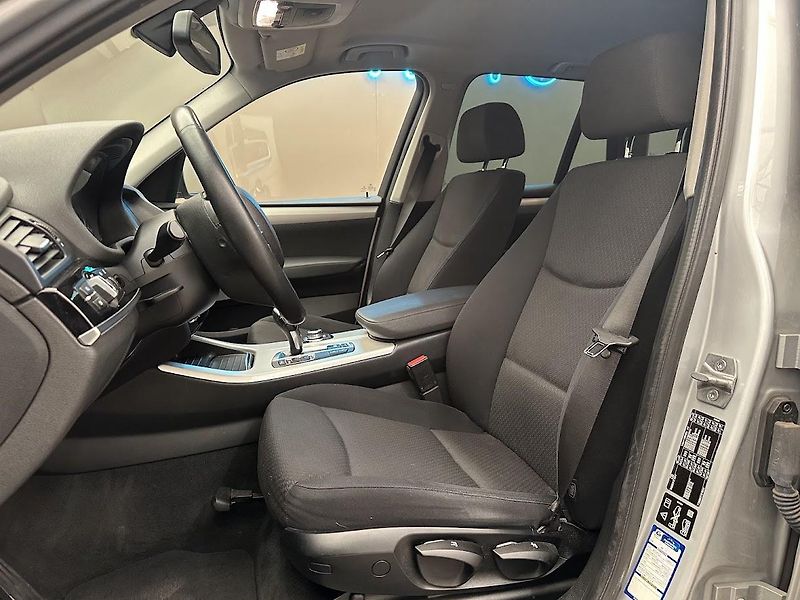 BMW X3 (2016) 20d Xdrive 140 KW  - fotka 9 z 21