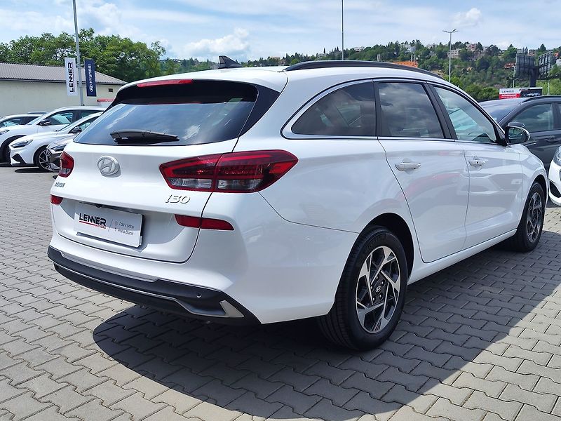 Hyundai i30 1.5 T-GDi/103kW Style DCT - fotka 5 z 32