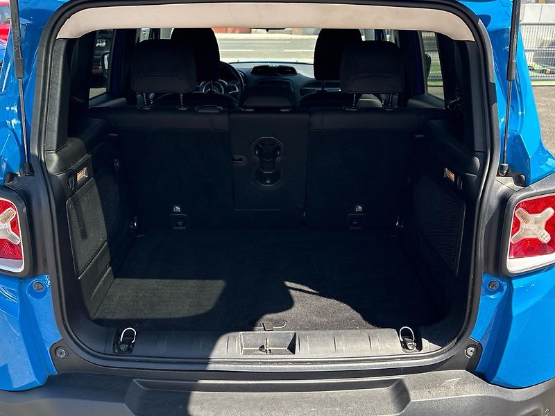 Jeep Renegade (2015) 1.4 MultiAir Limited - fotka 9 z 22