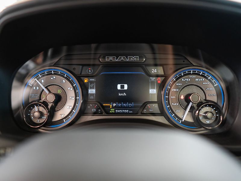 Dodge RAM (2022) 5.7 Limited Night Edition 22 - fotka 21 z 42
