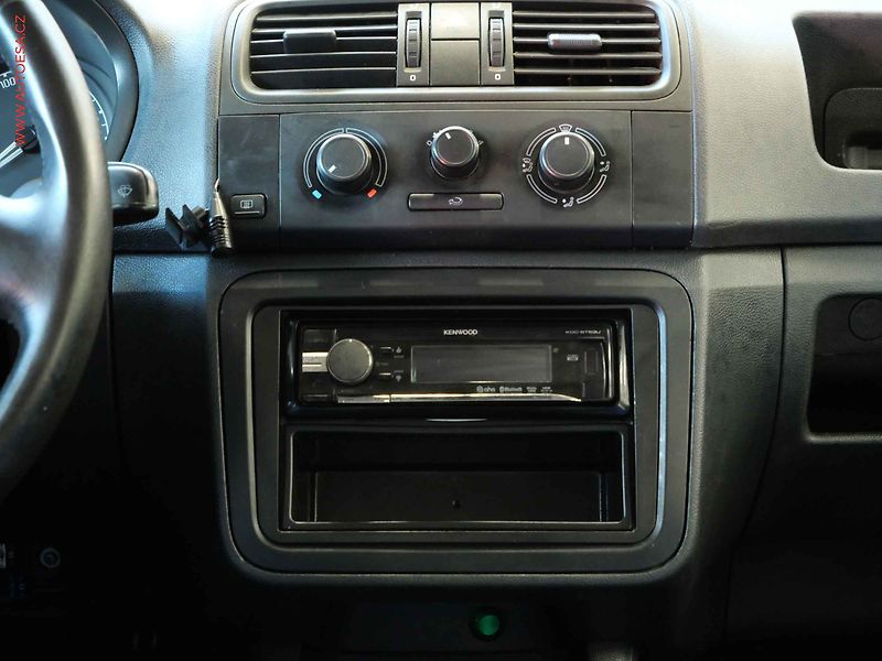 Škoda Roomster (2008) 1.2i, AC, TZ, STK7/28 - fotka 13 z 17