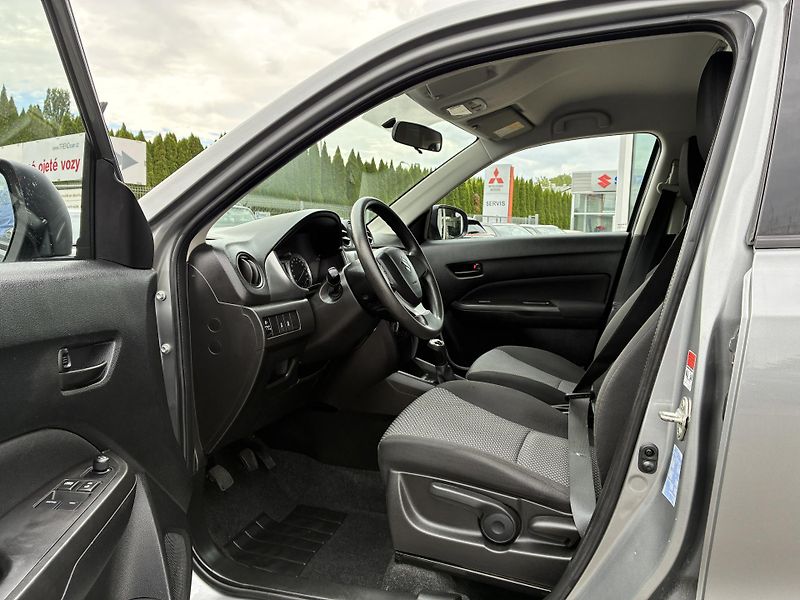 Suzuki Vitara (2018) 1,6VVT Comfort 5MT *ZÁRUKA* - fotka 6 z 18