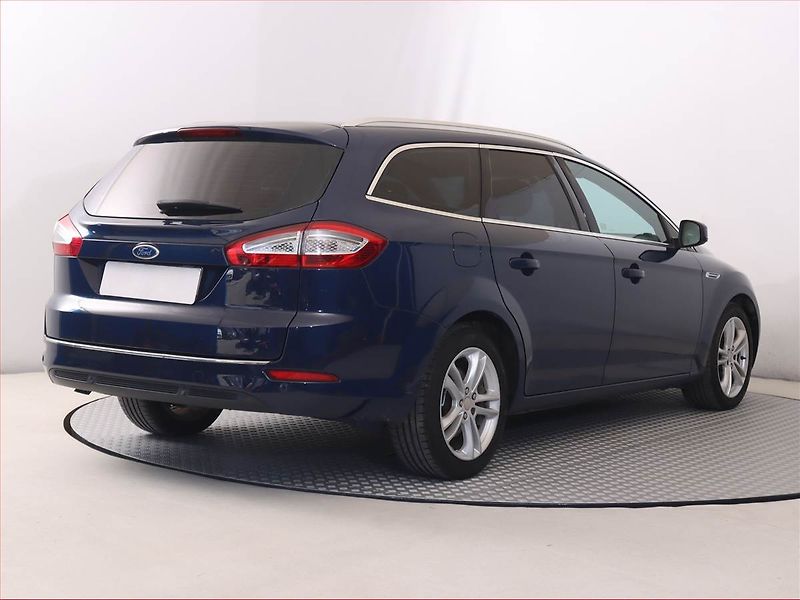 Ford Mondeo (2012) Trend 2.0 TDCi, Navi, Xenony - fotka 5 z 19