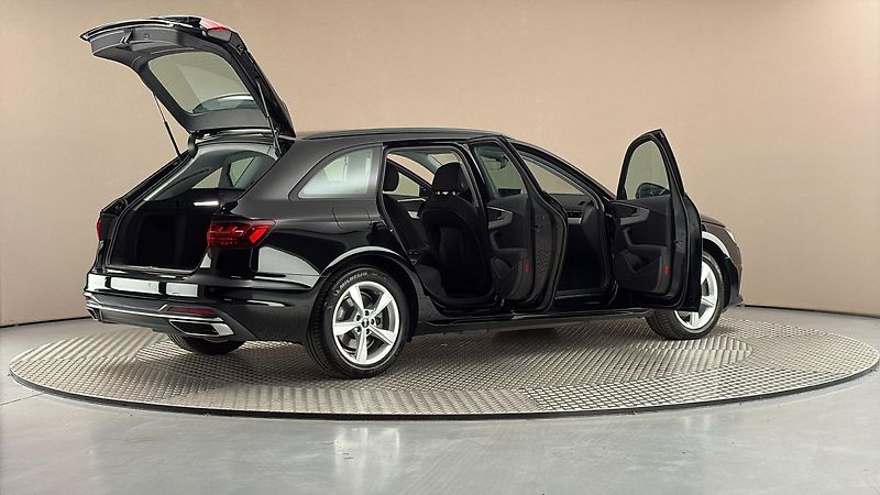 Audi A4 2.0 35TFSI S Tronic Avant - fotka 6 z 26