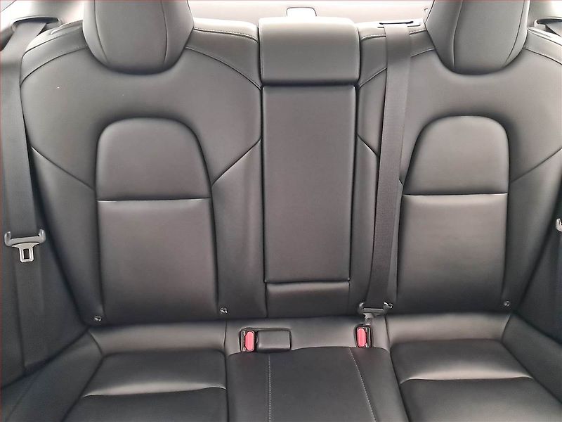 Tesla Model 3 (2021) Long Range 4WD 82kWh, SoH 87% - fotka 10 z 21