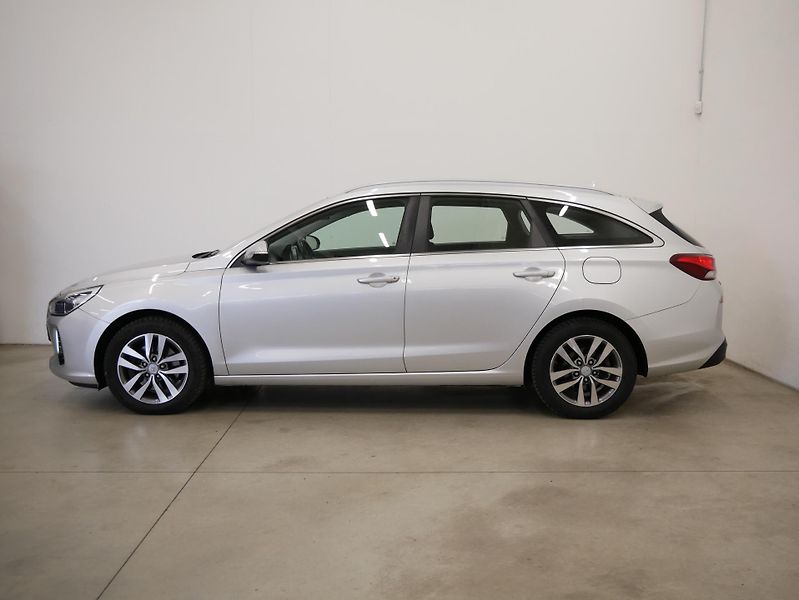 Hyundai i30 - fotka 3 z 28