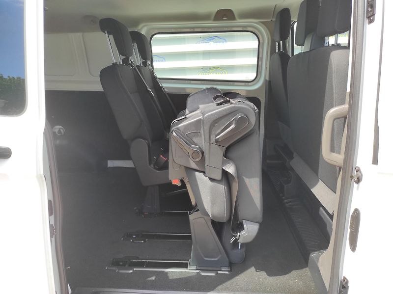Ford Transit Custom 2,0EcoBlue mHev, L2, 6 míst,TZ - fotka 13 z 46