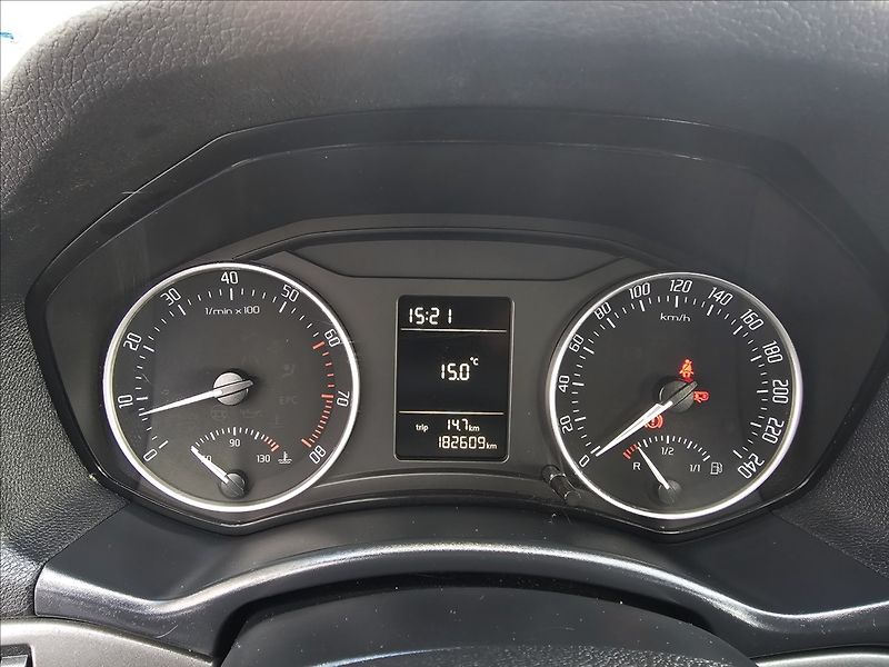 Škoda Octavia II 1,6 MPi75KW KLIMA TZ STK - fotka 14 z 38