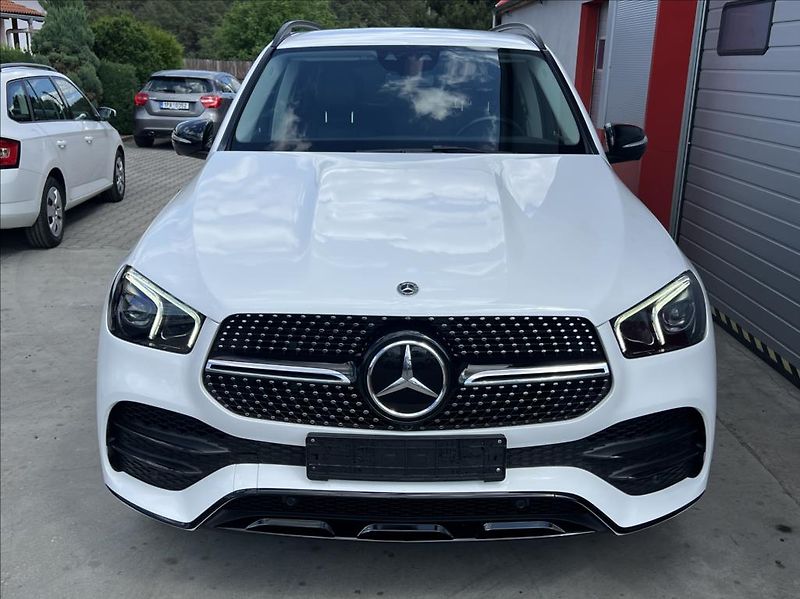Mercedes-Benz GLE 350De 4MATIC AMG - fotka 8 z 32
