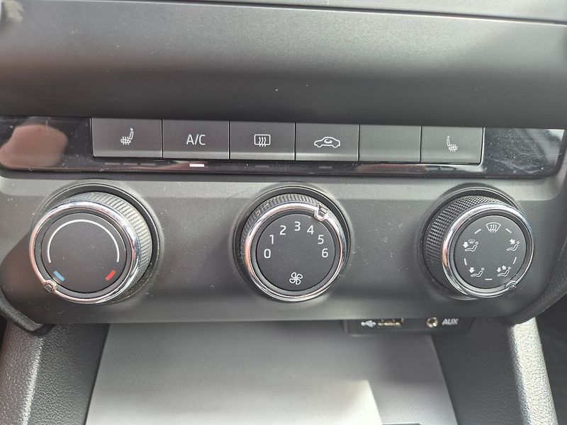 Škoda Octavia 1,6 TDI 81kW Ambition plus, CZ - fotka 17 z 18