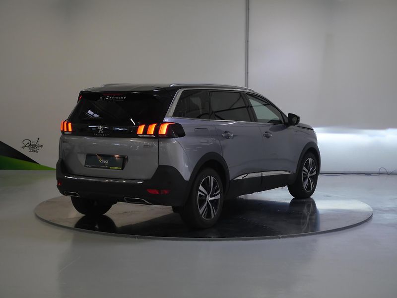 Peugeot 5008 - fotka 2 z 26