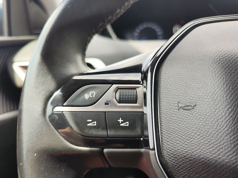 Peugeot 5008 1.6 BlueHDi/88kW Allure S&S - fotka 26 z 34