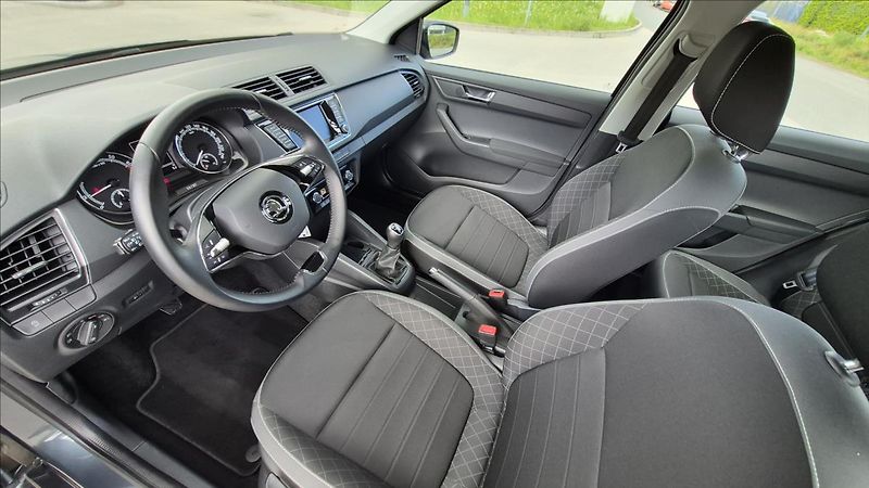 Škoda Fabia 1,0 TSi 70 Kw kombi Ambition - fotka 9 z 23