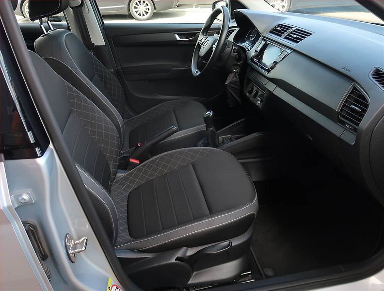 Škoda Fabia (2022) Ambition Plus 1.0 TSI - fotka 9 z 17