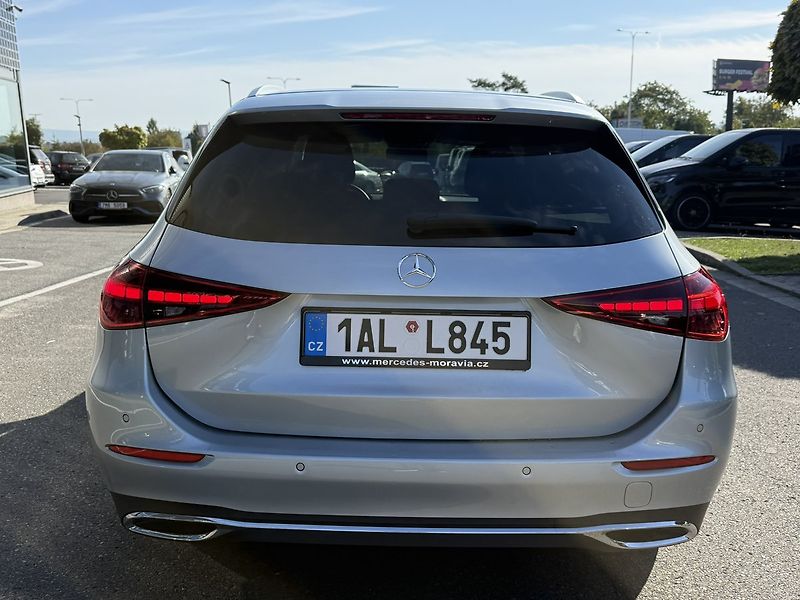 Mercedes-Benz Třídy C (2025) 220 d 4MATIC kombi - fotka 7 z 40