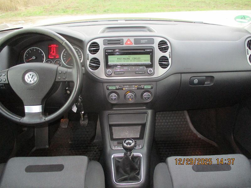 Volkswagen Tiguan 1.4TSi 4x4 VÝHŘEV NEZ.TOPENÍ - fotka 19 z 42