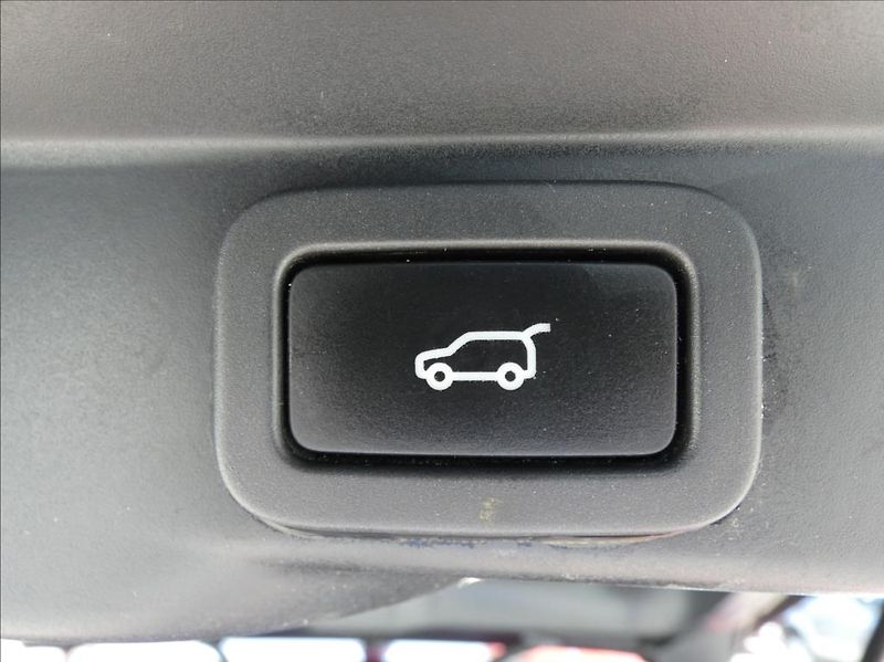 Land Rover Range Rover Sport 3,0 SDV6 Dyn-HSE,1.Maj,ČR,DPH - fotka 38 z 42
