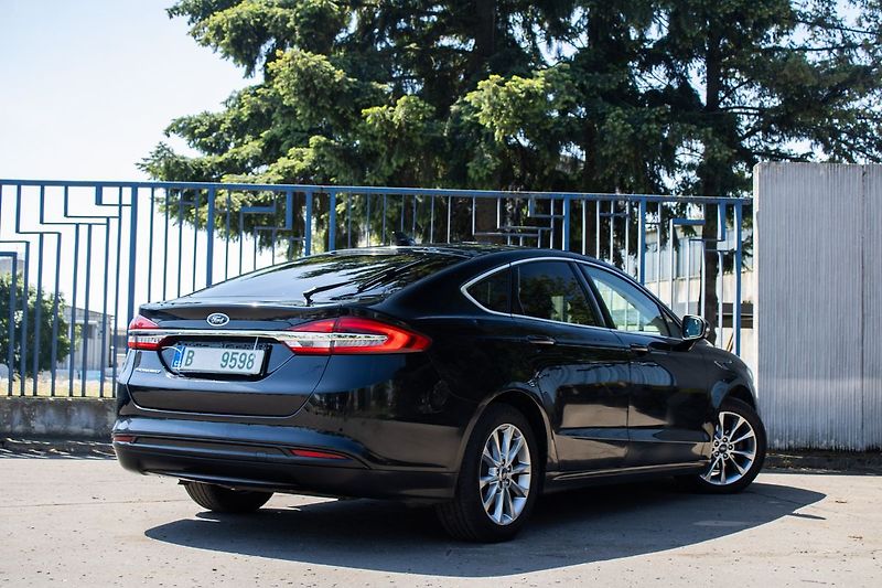 Ford Mondeo Titanium - fotka 5 z 17
