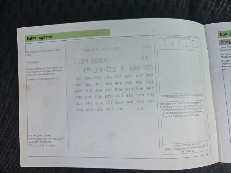 Škoda Roomster (2013) 1.2 TSI Serviska - fotka 17 z 26