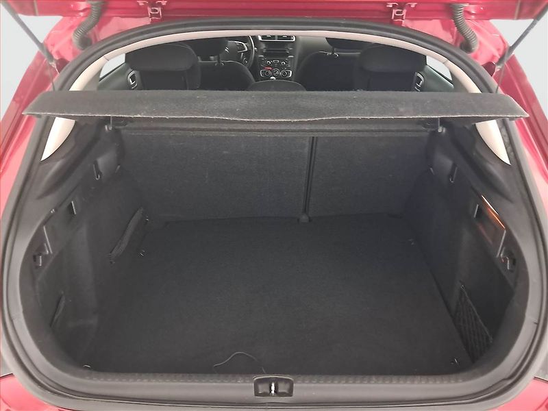 Citroën C4 (2013) 1.6 VTi, Tempomat - fotka 14 z 19