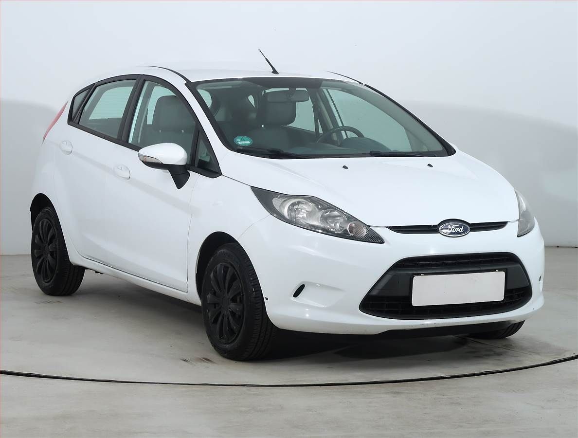 Ford Fiesta 1.25, po STK, jezdí výborně