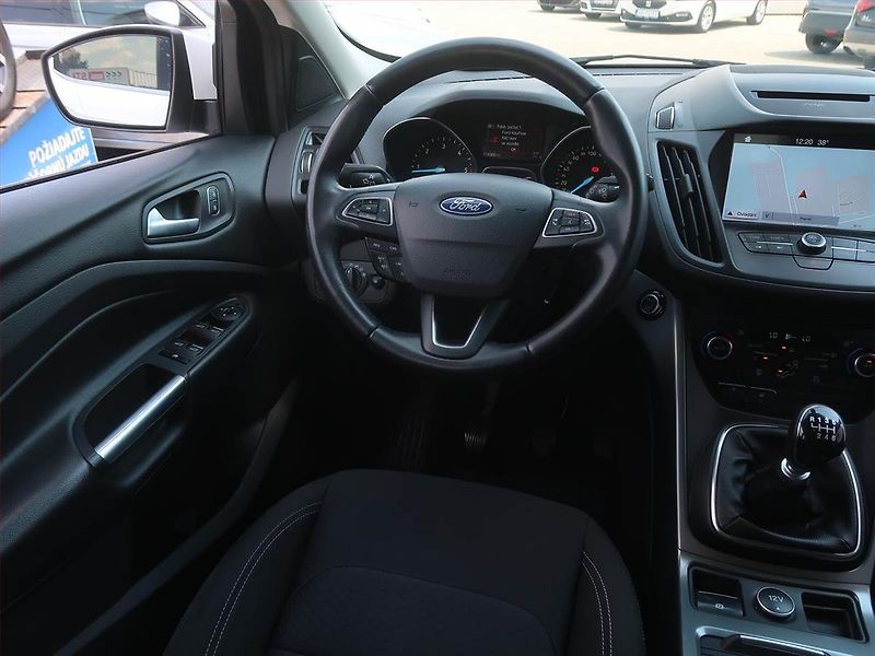 Ford Kuga (2019) 1.5 TDCi, Serv.kniha, Navi - fotka 7 z 17