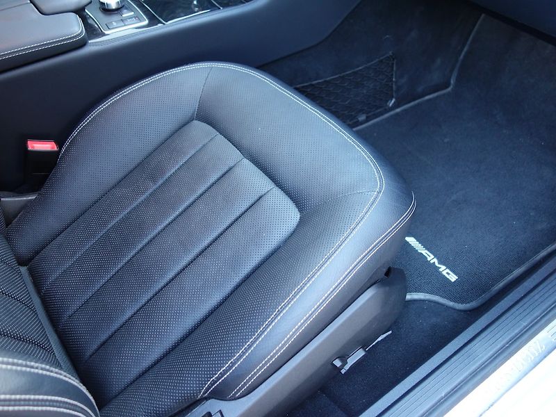 Mercedes-Benz CLS (2012) 350D*4M*AMG*195KW*TOP-VÝB*CZ!! - fotka 22 z 48