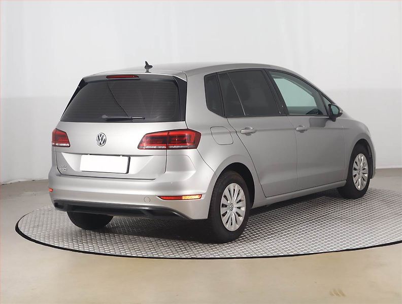 Volkswagen Golf Sportsvan (2019) 1.6 TDI, Tempomat - fotka 5 z 18