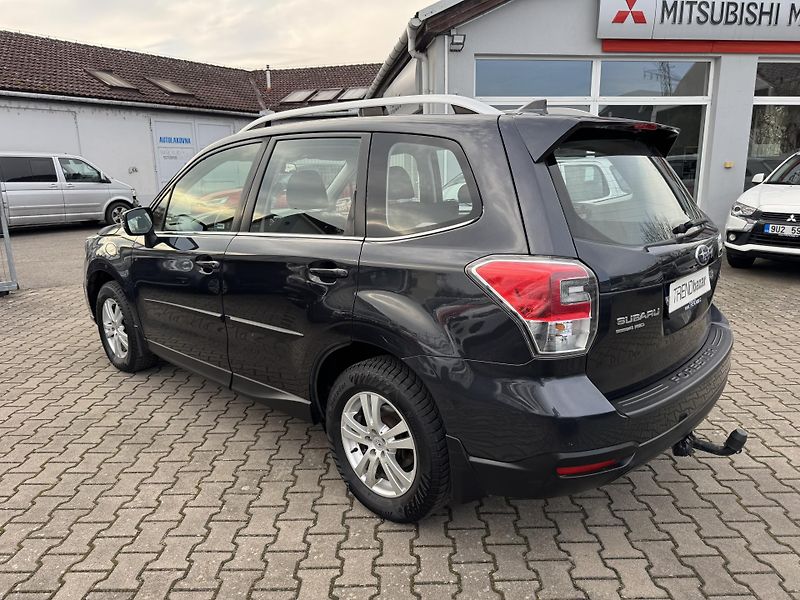 Subaru Forester 2,0i A/T COMFORT, ČR, 1.MAJ. - fotka 5 z 30