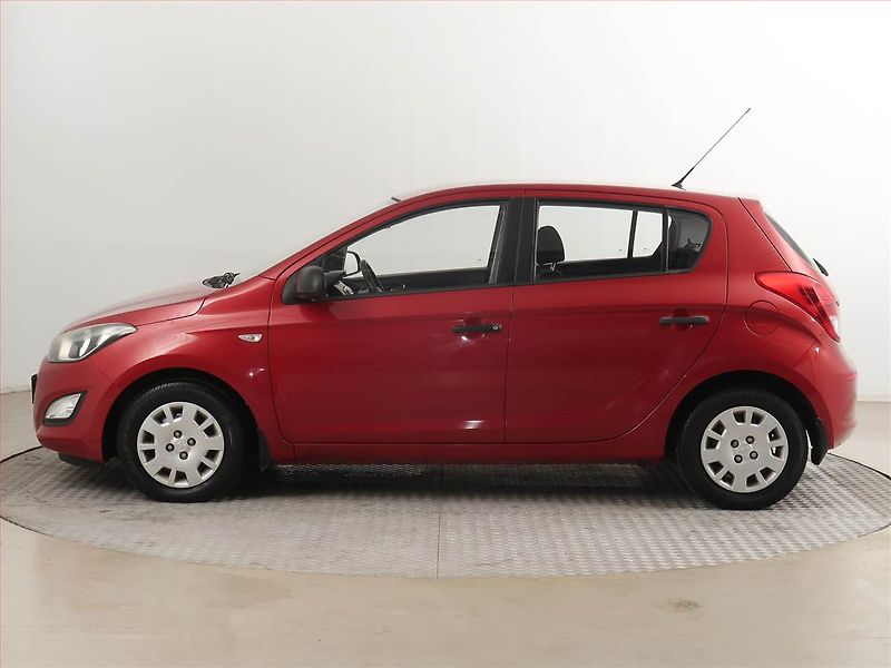 Hyundai i20 (2014) 1.2, ČR,1.maj, Serv.kniha - fotka 3 z 14