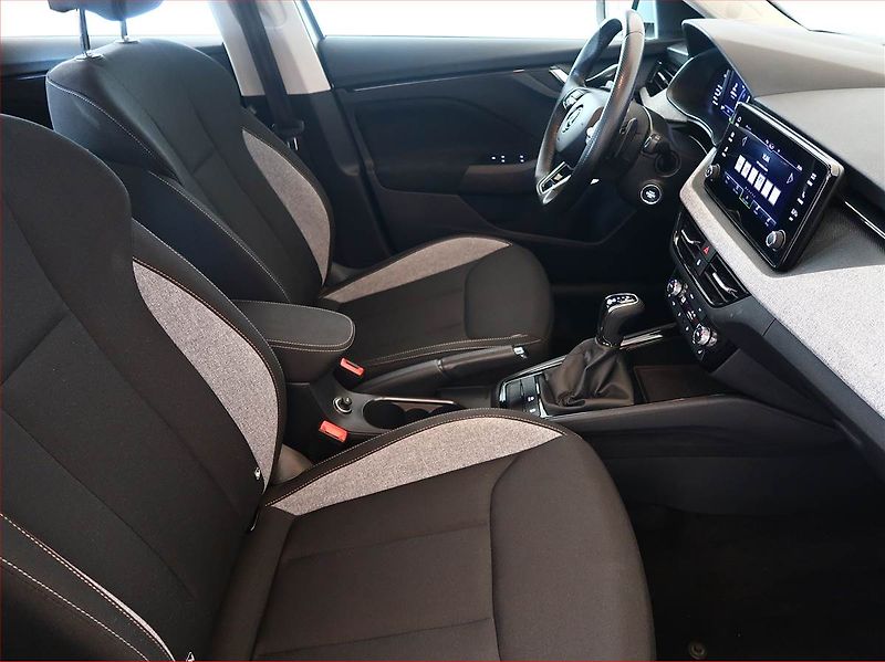 Škoda Kamiq (2024) 1.0 TSI - fotka 9 z 18