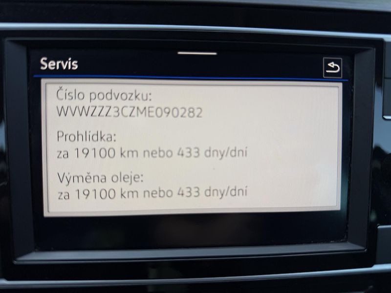 Volkswagen Passat 2.0TDi Basis 90kW DSG - fotka 18 z 18