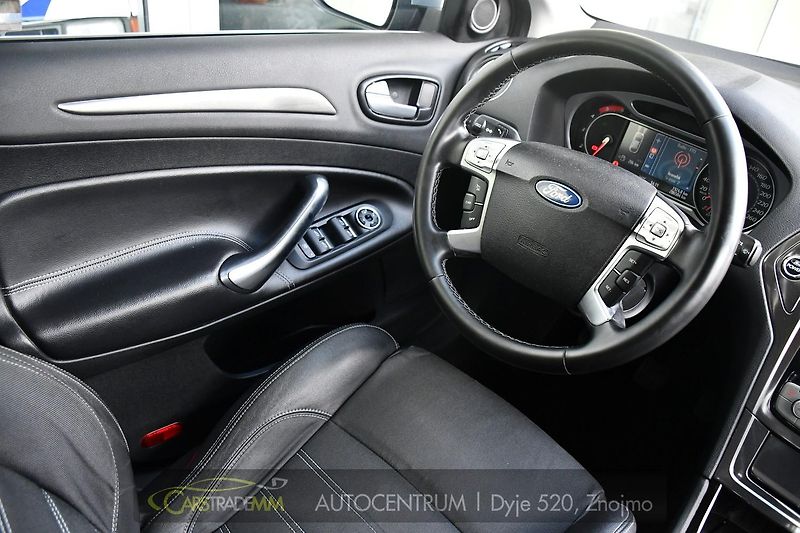 Ford Mondeo 2.0TDCi NAVI PDC - fotka 22 z 44