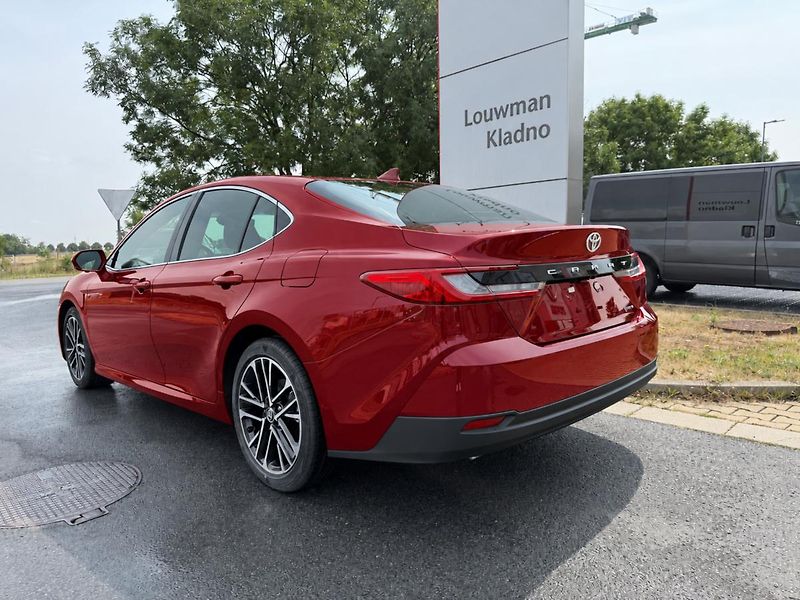 Toyota Camry 2.5 HEV Executive - fotka 4 z 5
