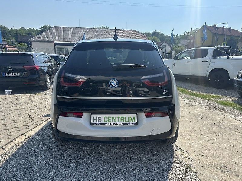 BMW i3 (2021) 120Ah 42,2 kWh - fotka 4 z 26