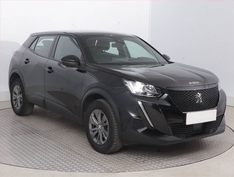 Peugeot 2008 (2023) Active 1.2 PureTech, Navi - fotografie inzerátu