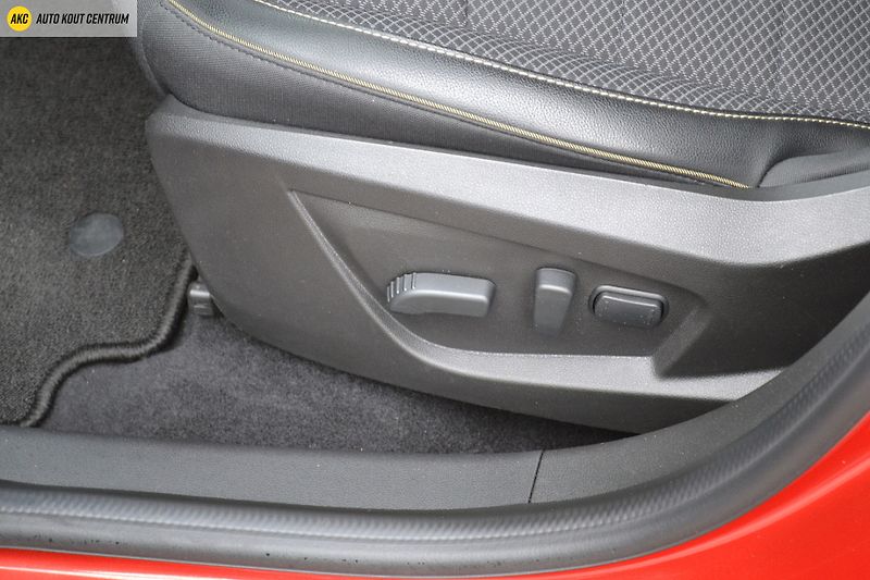 Renault Arkana Techno mild hybrid 140 EDC - fotka 26 z 56