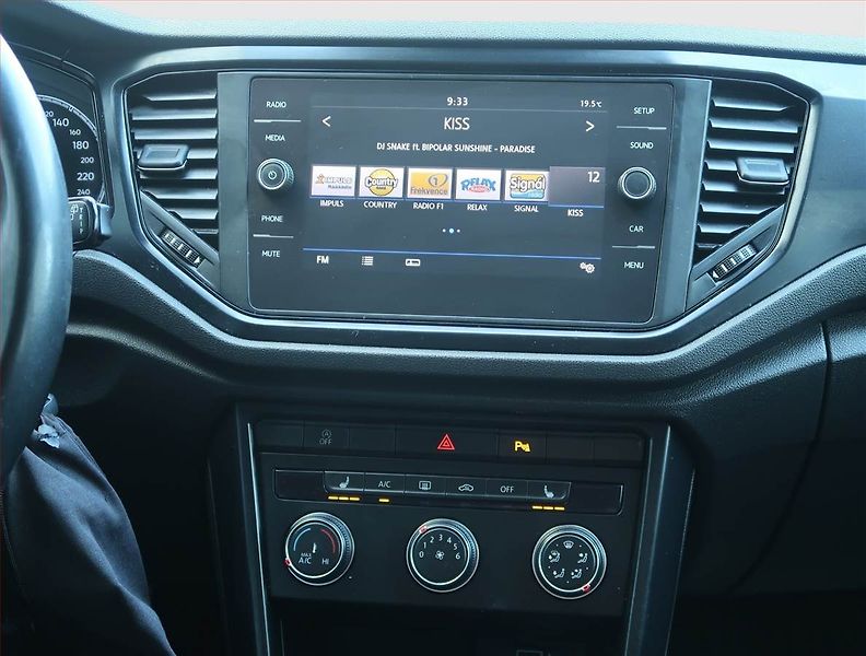 Volkswagen T-Roc (2020) 1.0 TSI, ČR,1.maj, Serv.kniha - fotka 12 z 16