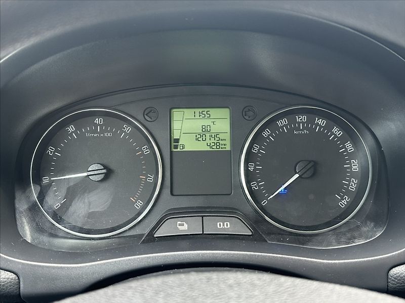 Škoda Roomster 1,2 HTP 69PS  Style - fotka 32 z 45