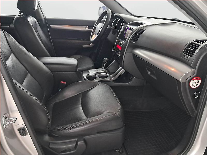 Kia Sorento (2010) 2.2 CRDi, 4X4, Automat - fotka 9 z 20