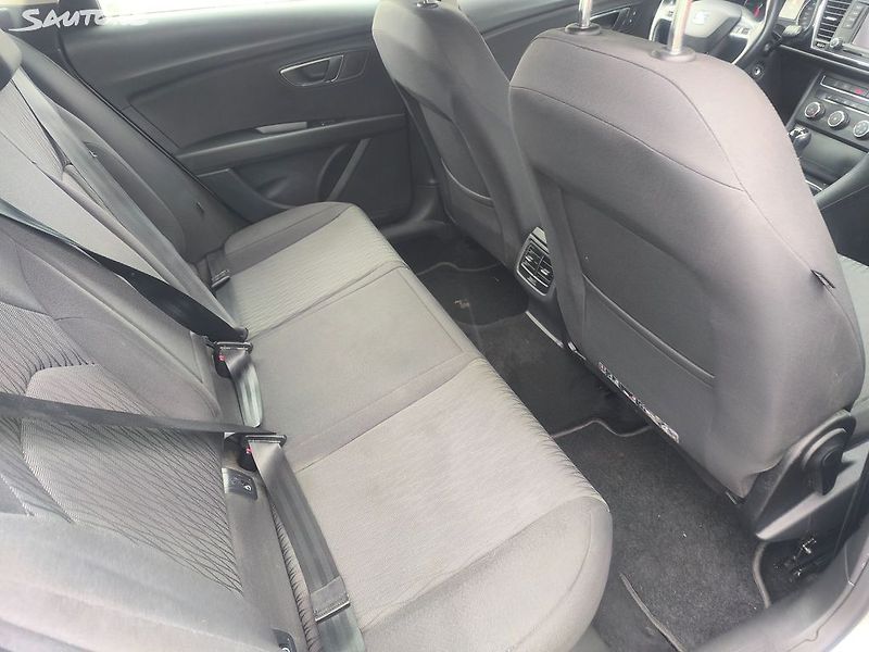 Seat Leon TDI 81KW,110T.KM,KRÁSNÉ,VÝBAVA - fotka 8 z 29