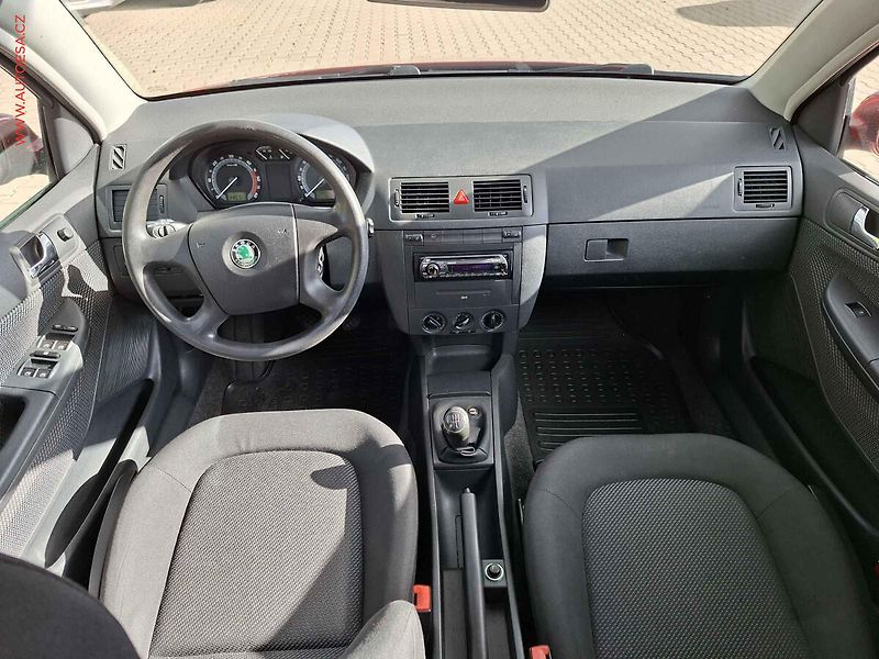 Škoda Fabia (2004) 1.4 TDi, ČR, AC, výhřev sed - fotka 8 z 17